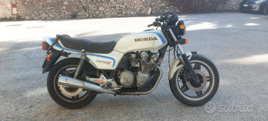 Moto d'epoca o per cafe racer honda cb750f