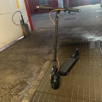 Monopattino ninebot