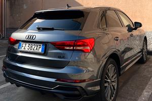 AUDI Q3 S-Line 35 TFSI Mild-Hybrid S tronic MHEV