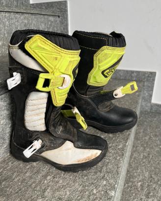 Stivali cross taglia 32