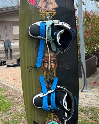 Tavola e boots wakeboard
