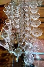 Vari bicchieri di criatallo