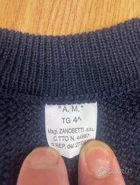 Maglione blu A. M.