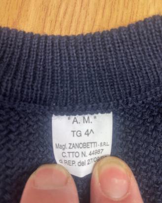 Maglione blu A. M.