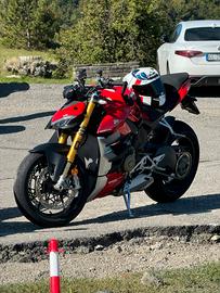 Ducati streefighter V4S