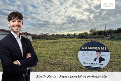Terreno di 1229 m² a Montecchio Precalcino