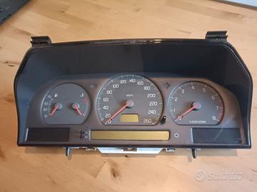 Tachimetro Volvo V70 2.0T prima serie.