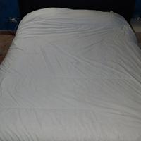 Letto matrimoniale in ecopelle 