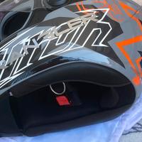 CASCO  AIROH HELMET STORM