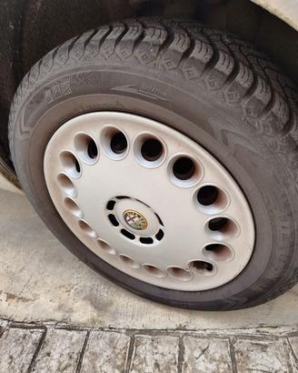 Cerchi,gomme 4 stagioni, copricerchi,alfa 156