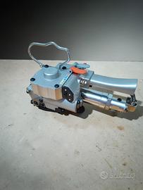 Reggiatrice pneumatica AQD19 PET PP
