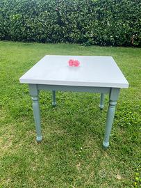 Tavolo in stile shabby chic!