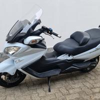 Suzuki Burgman 650 - 2015
