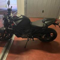 Ducati Monster 937 Black Edition