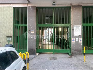 Box Vomero 4 m X 3 m