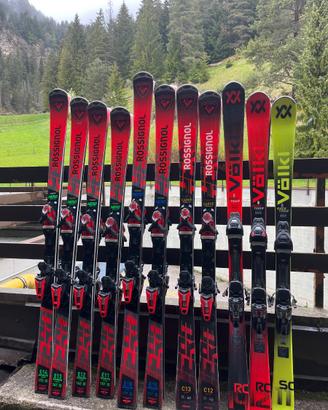 Sci Rossignol e Volkl top di gamma 2026