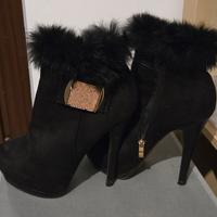 Scarpa/tronchetto nero