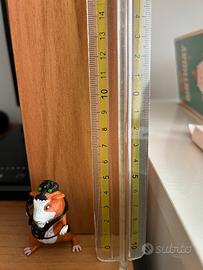 Piccolo criceto giocattolo