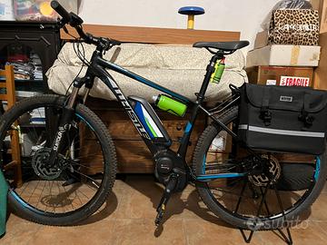 MountanBike con pedalata assistita 400 W