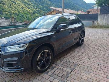 Audi q5 sline plus black edition