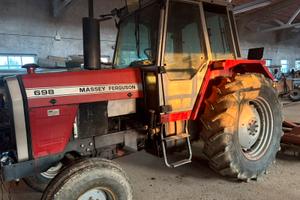 Trattore Massey Ferguson 698