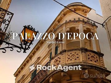 Palazzo / Stabile di 343 m² con più di 5 locali a 