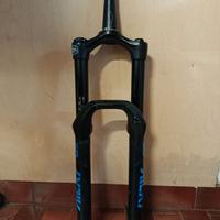 Forcella rock shox lyrik 29"