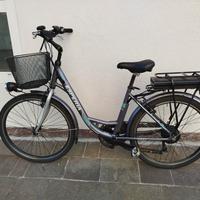 bicicletta elettrica da donna 