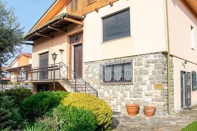VILLA SINGOLA A PALAZZOLO SULL'OGLIO