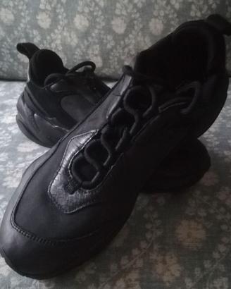 PUMA NERE