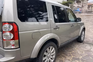 Land Rover Discovery 4