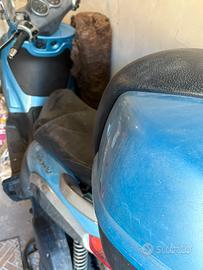 Piaggio Beverly 250