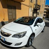 Opel astra j cosmo full optional a gpl