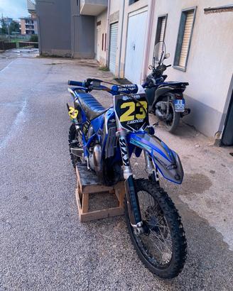 YZ 125 con gruppo termico athena 144