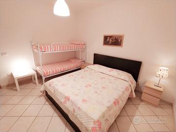 Igea Marina: Appartamenti 80 Metri dalla Spiaggia