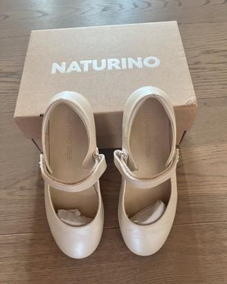 Ballerine Mary Jane marca Naturino in pelle bianco