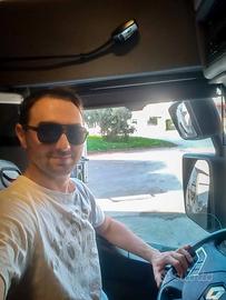 Autista camion C/C1E/CE+CQC con esperienza