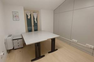 Mare/porto ufficio 110 mq. 5 locali parzialmente a