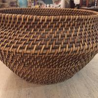 Porta piante in rattan