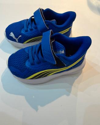 Scarpe bimbo puma n.22