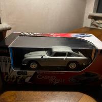 Aston Martin DBS Casino royale 007