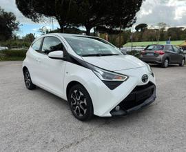 Toyota Aygo 1.0 VVT-i 72 CV 3 porte x-play club mm