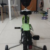 bicicletta  modello Ben 10 per bambino