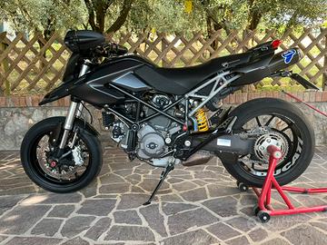 Hypermotard 796