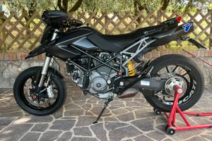 Hypermotard 796
