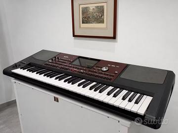 KORG Pa700