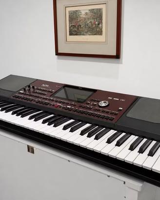 KORG Pa700