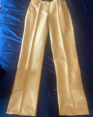 Pantaloni di seta giallo oro