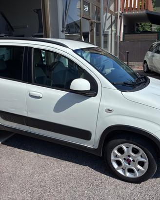 Fiat Panda 1.3 Mjt 75 cv 4X4