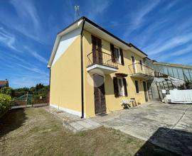 CASA SEMINDIPENDENTE A VALMACCA